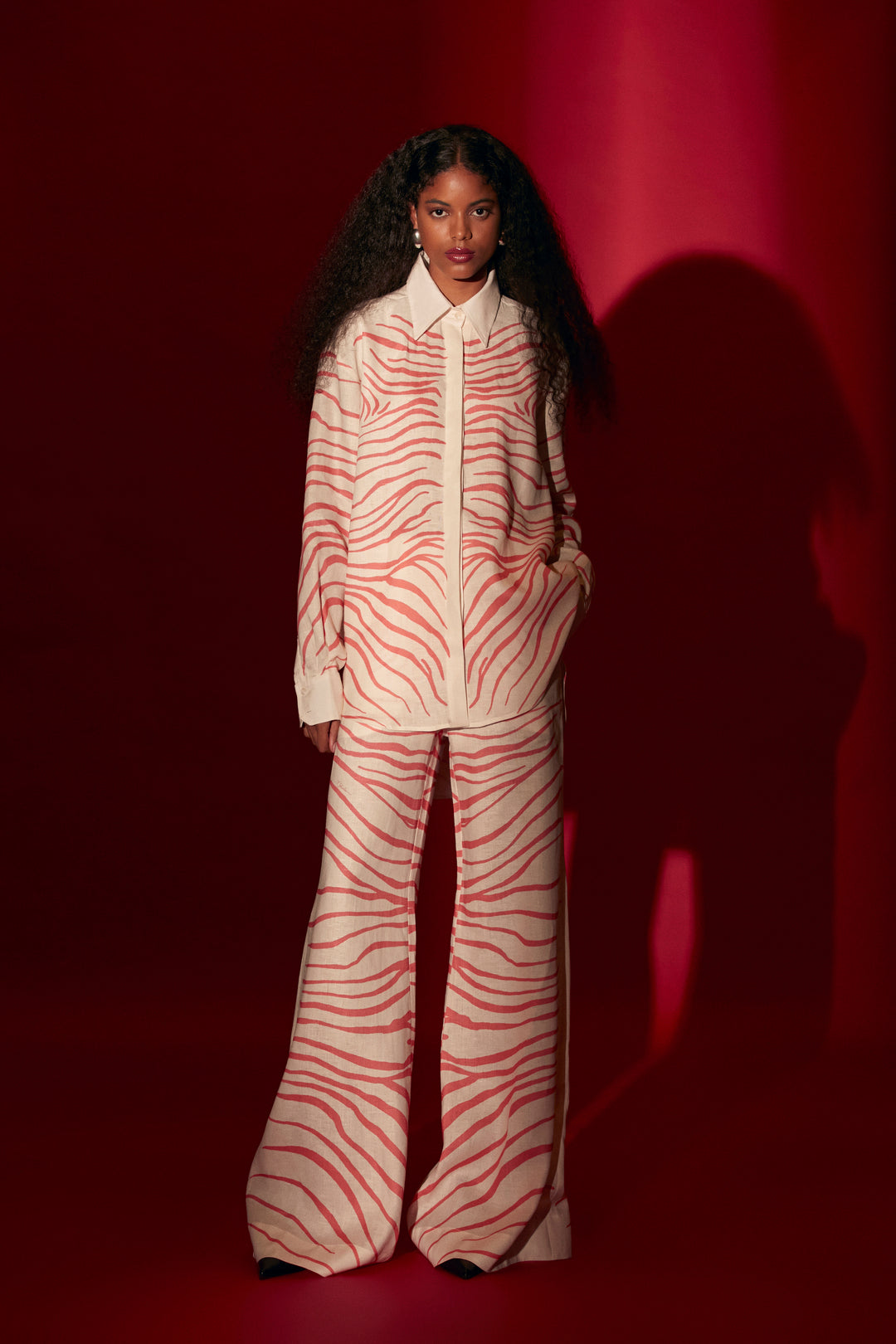 CAMISA LINHO ZEBRA MONO VERMELHO