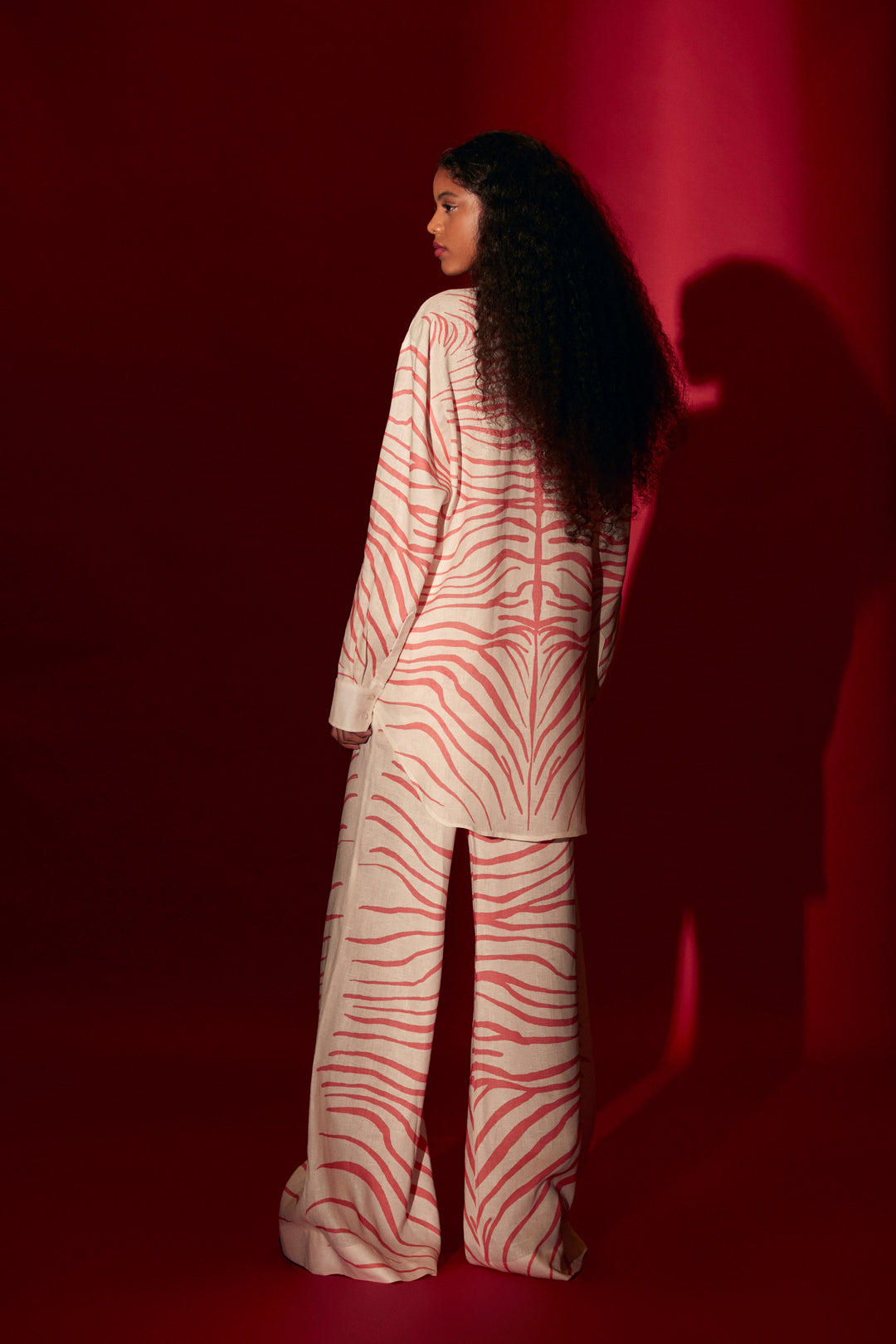 CAMISA LINHO ZEBRA MONO VERMELHO