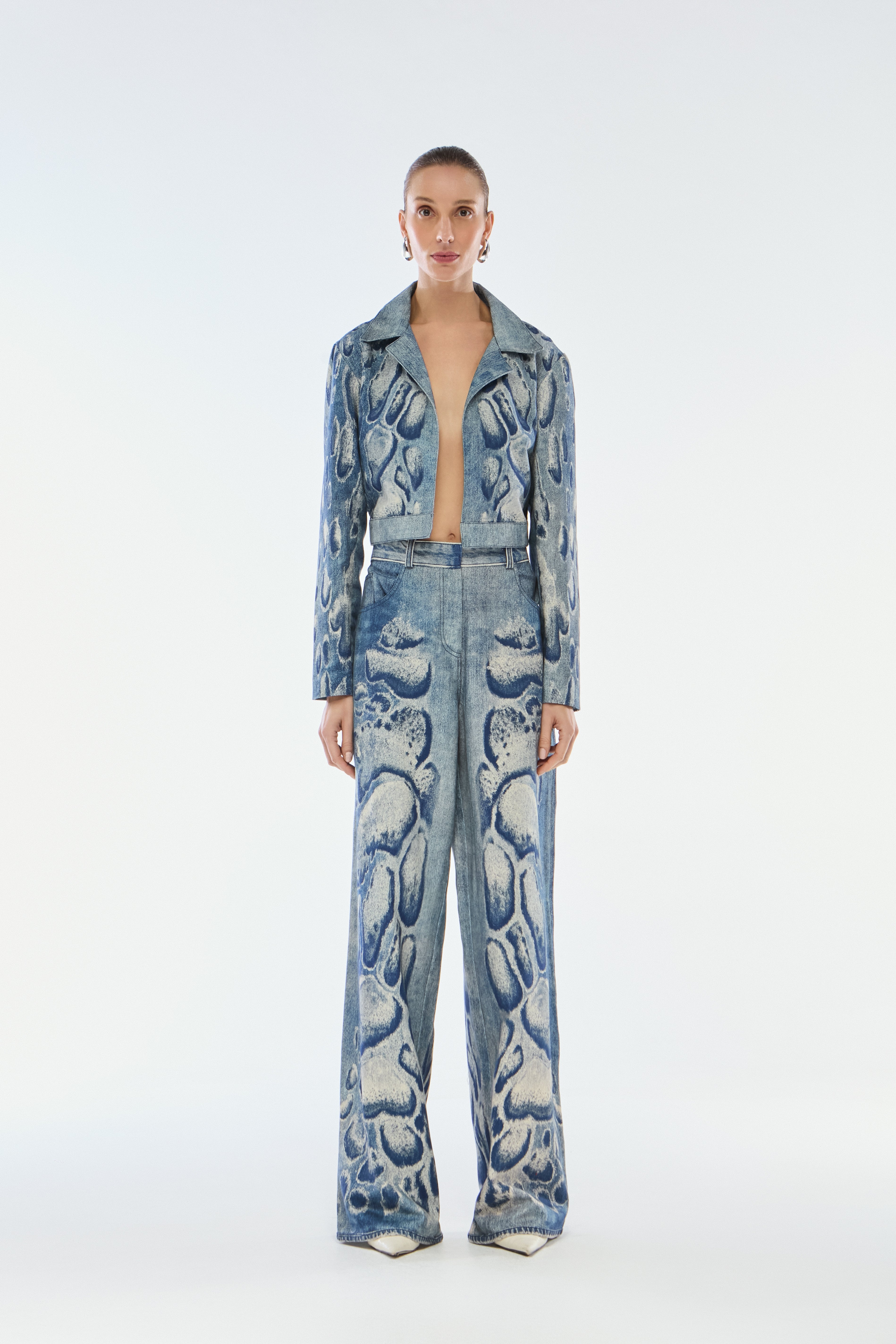 JAQUETA CROPPED SKIN INDIGO