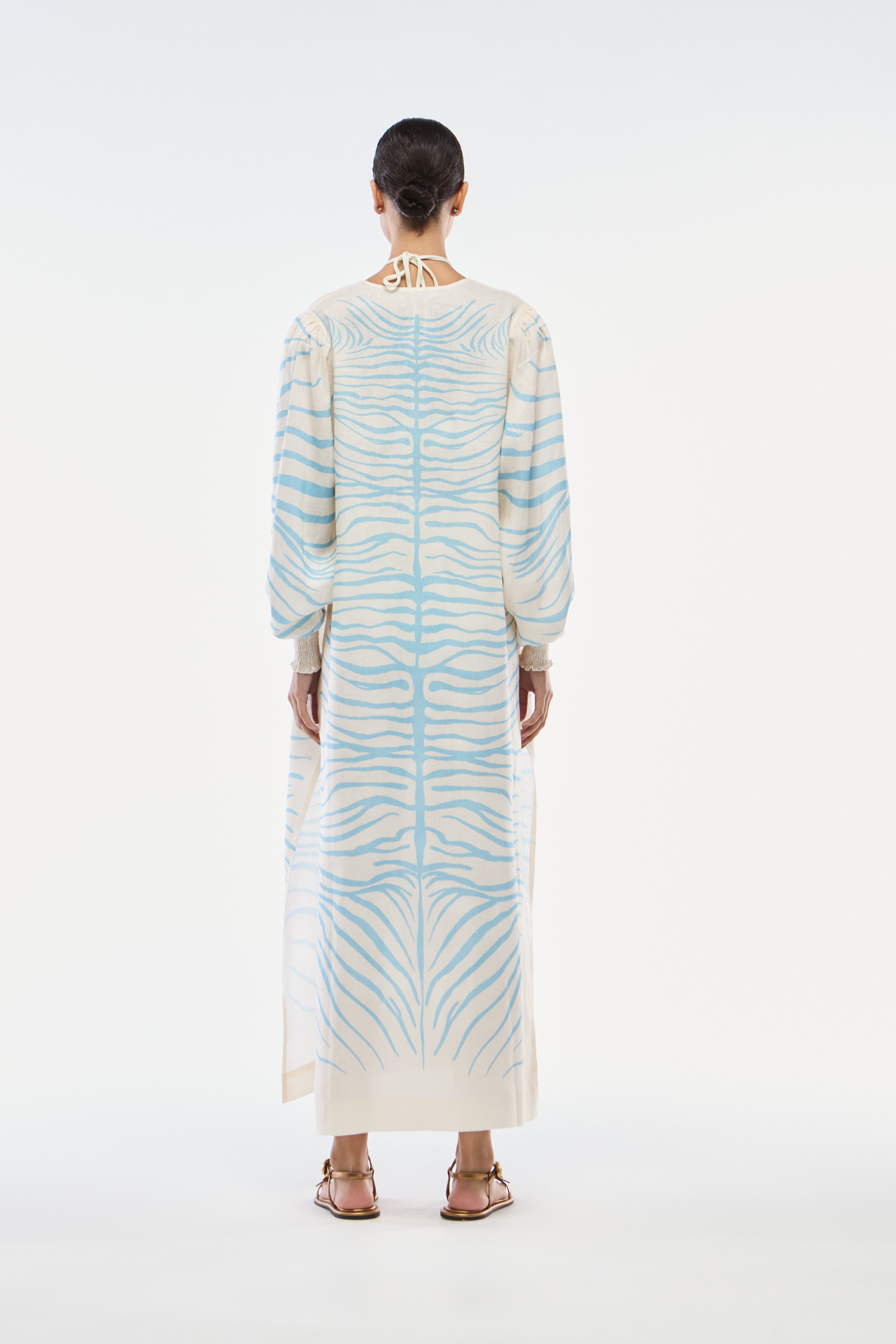 ROBE LONGO LINHO ZEBRA MONO AZUL SKY