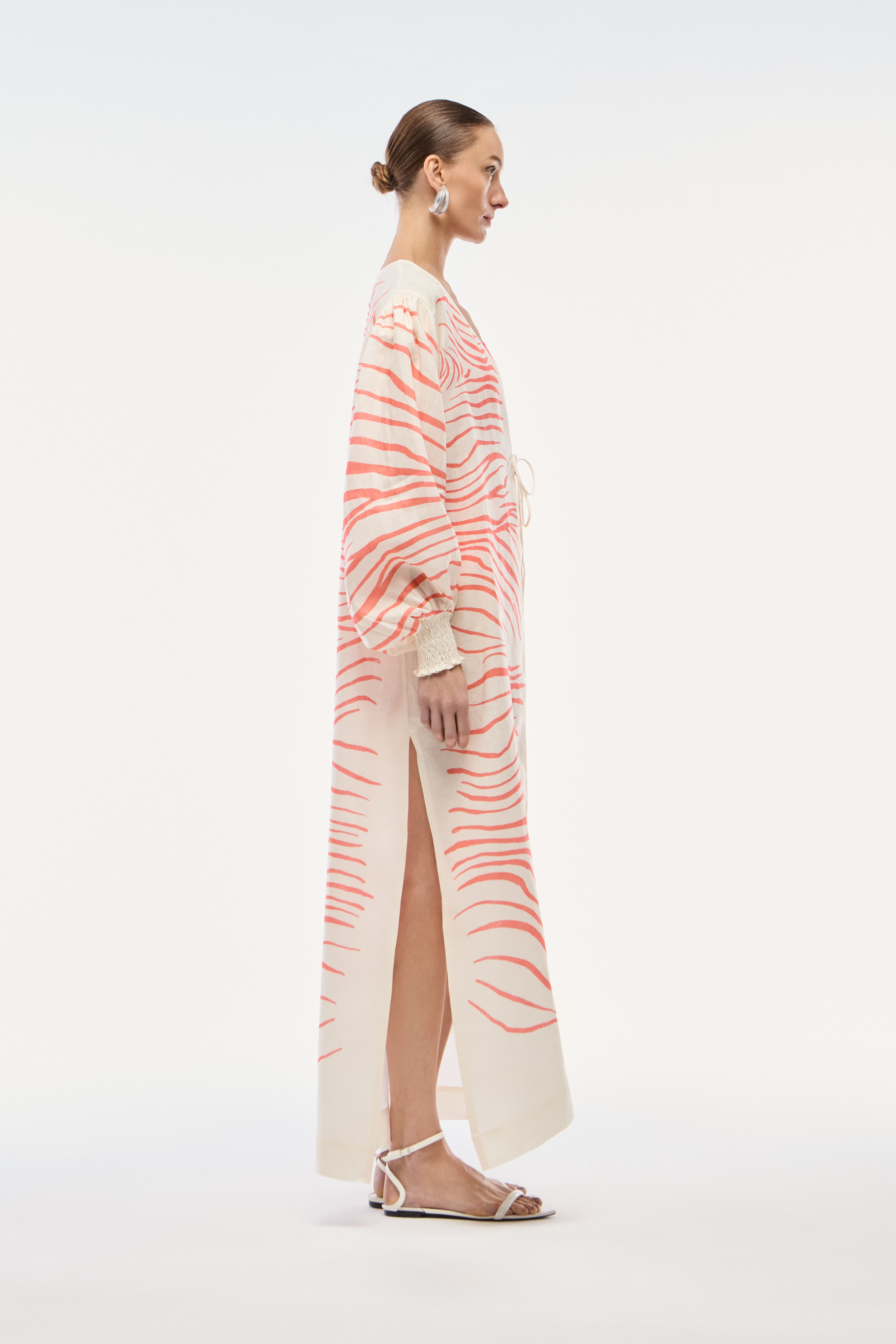 ROBE LONGO LINHO ZEBRA MONO VERMELHO