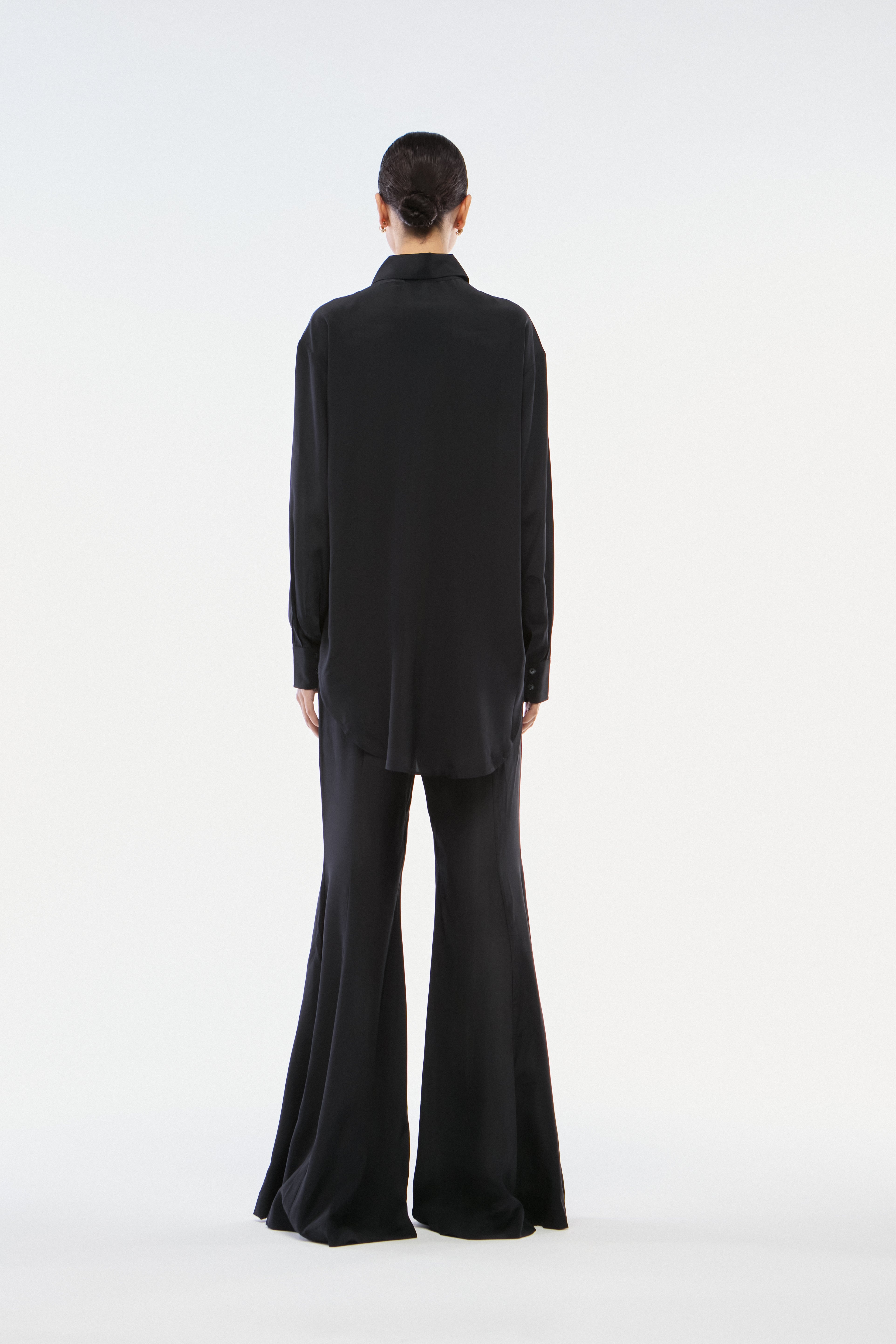 CALÇA FLARE SEDA PRETO