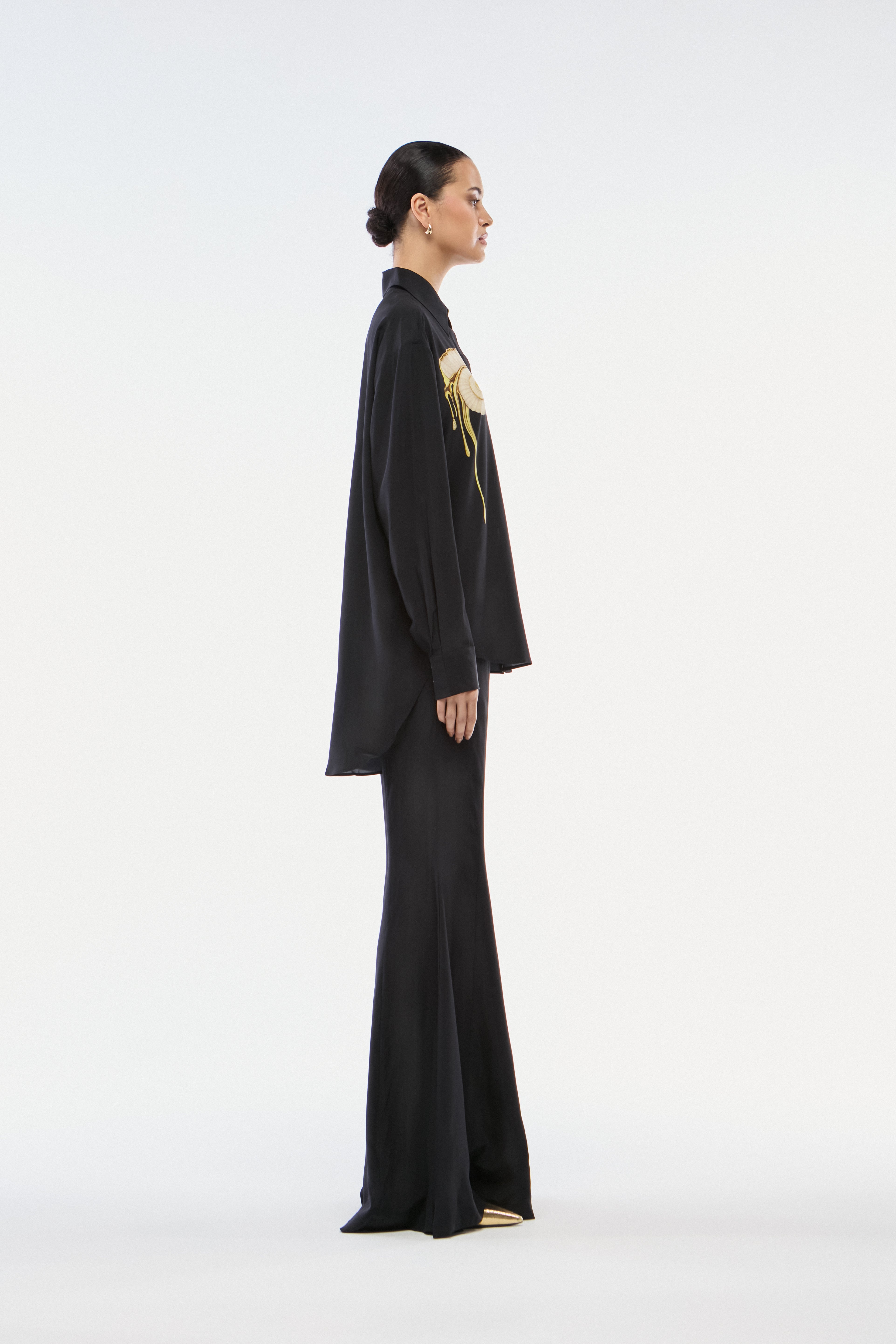 CALÇA FLARE SEDA PRETO