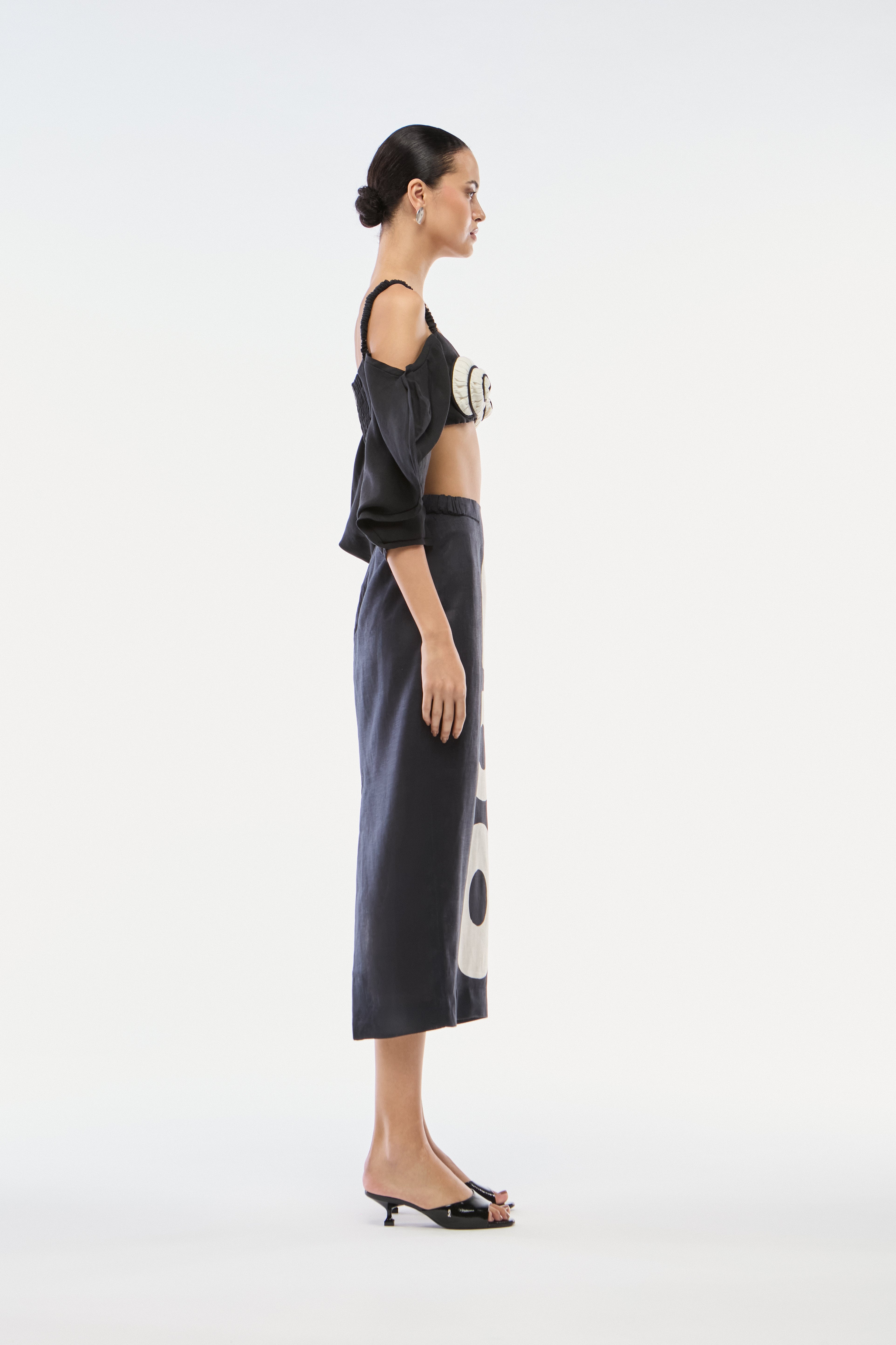 TOP CROPPED LINHO CARACOL PRETO