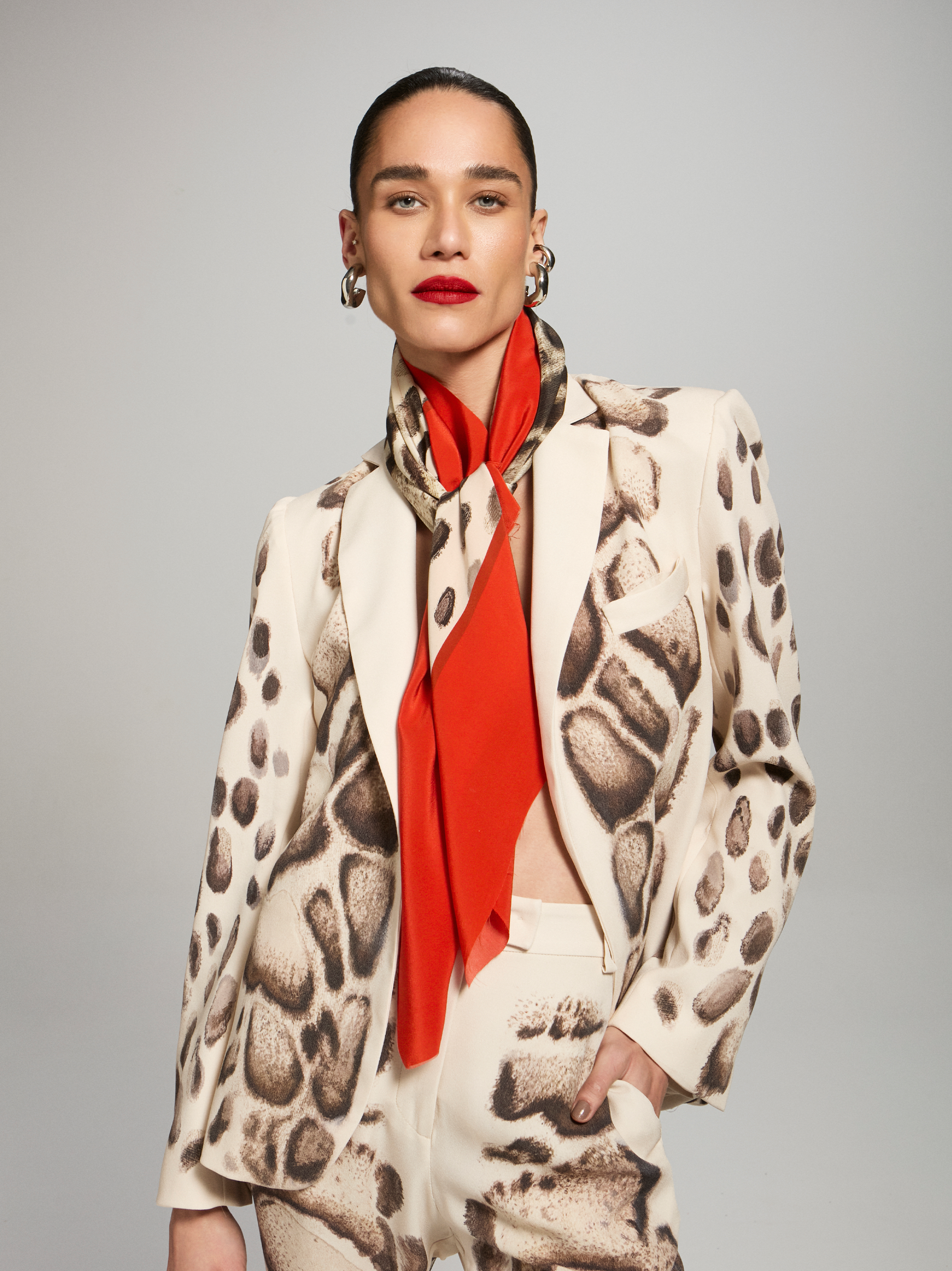 BLAZER ACINTURADO CREPE PATOU SKIN NATURAL