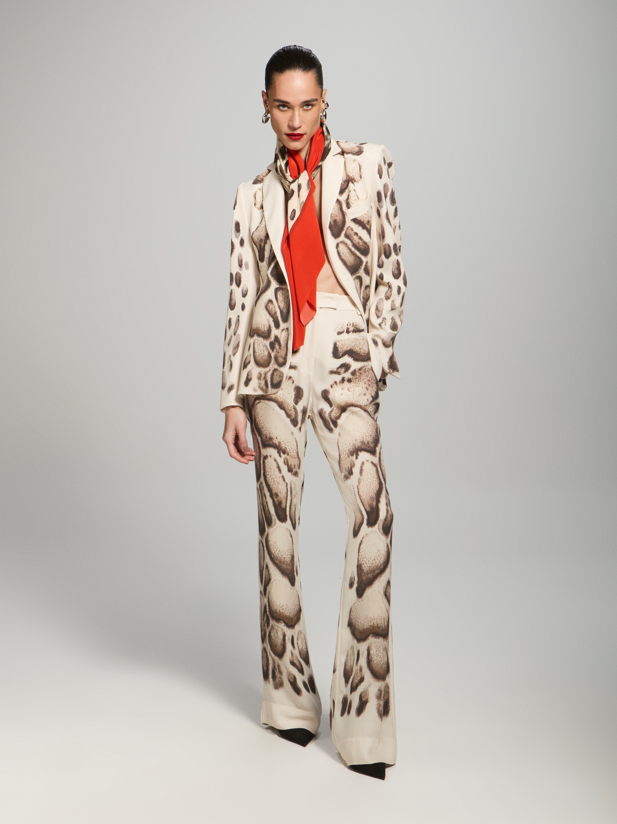 BLAZER ACINTURADO CREPE PATOU SKIN NATURAL