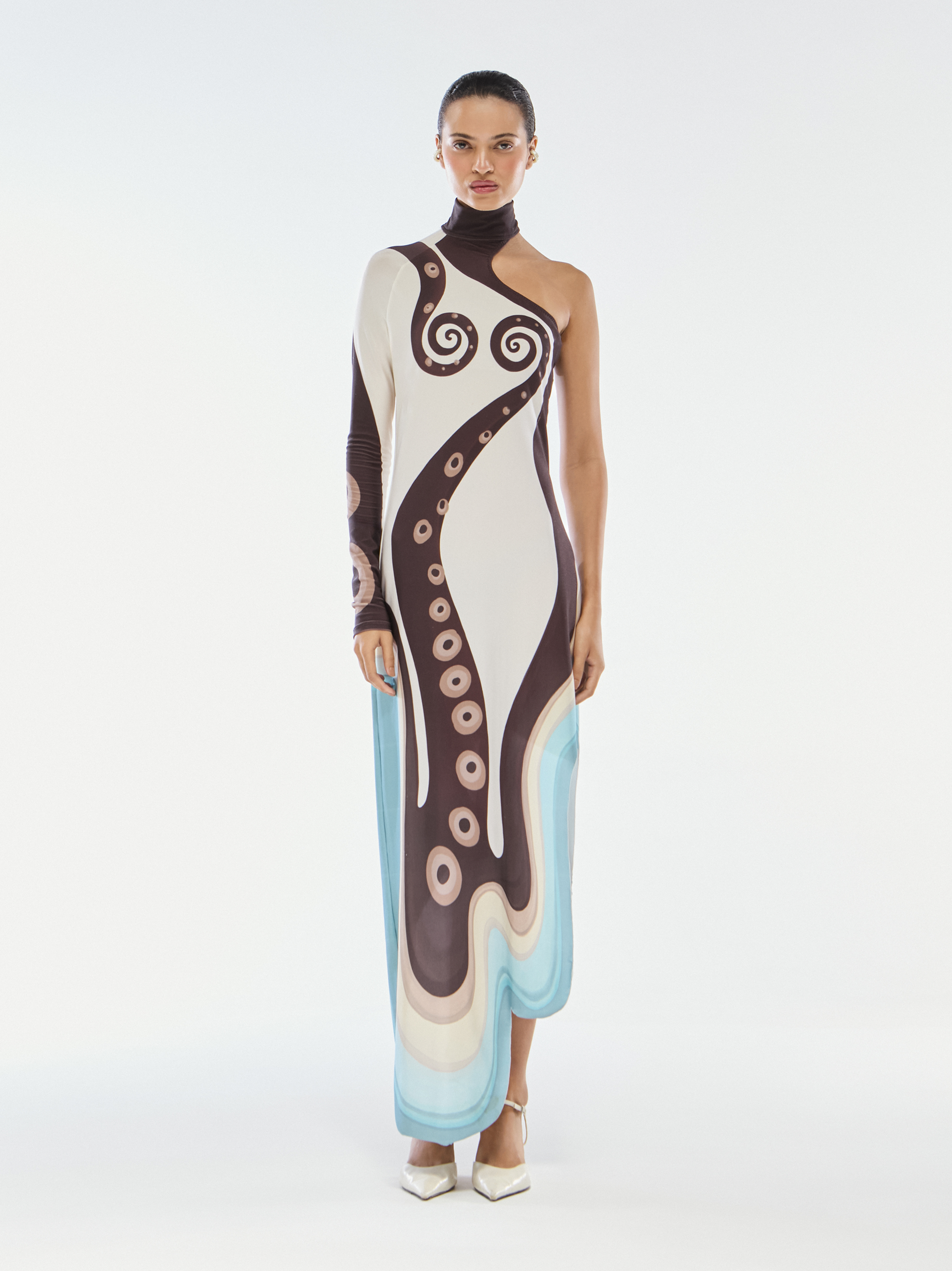 VESTIDO GOLA ALTA ASSIMÉTRICO TENTÁCULOS