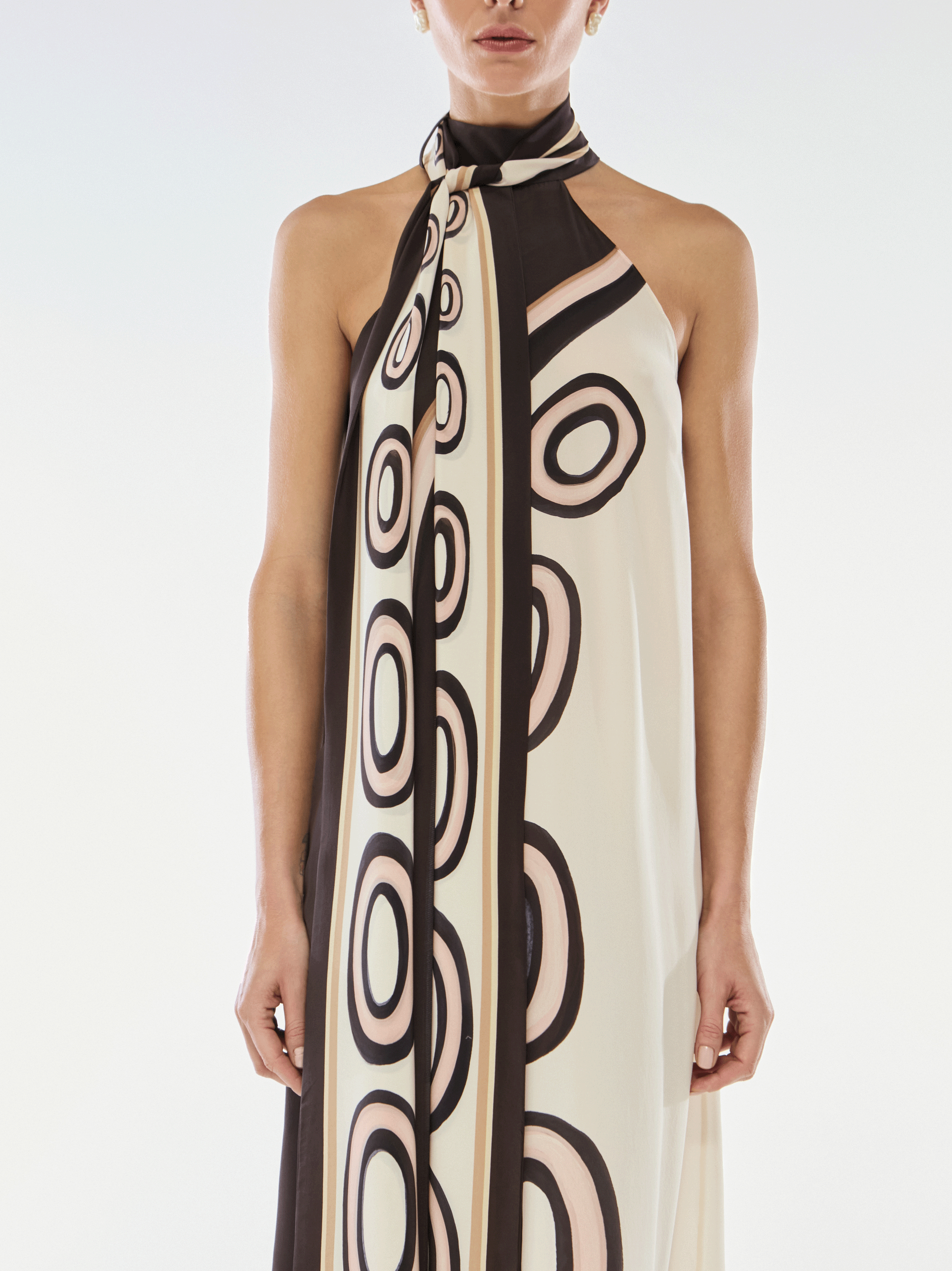 VESTIDO GOLA ALTA DE SEDA CORRENTES