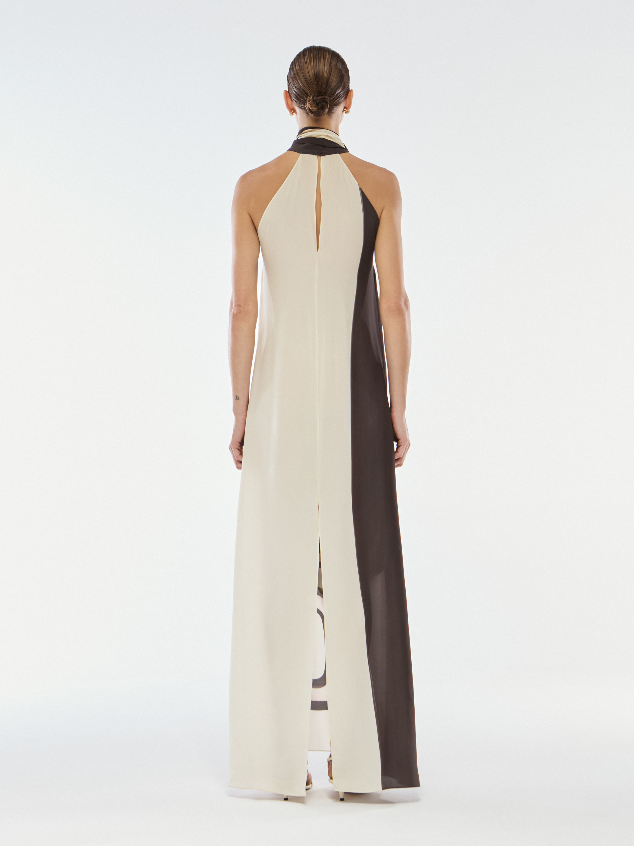 VESTIDO GOLA ALTA DE SEDA CORRENTES