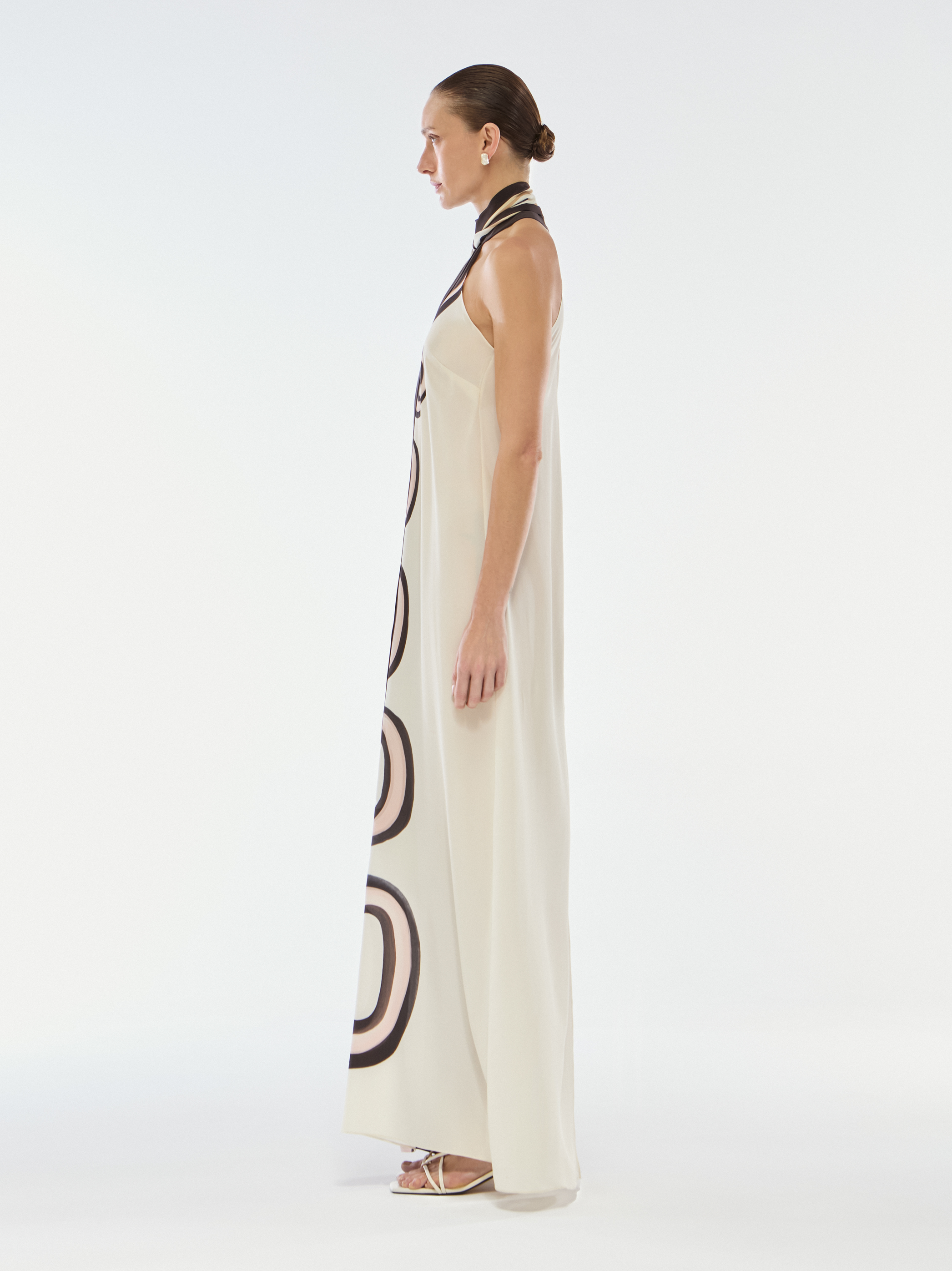 VESTIDO GOLA ALTA DE SEDA CORRENTES
