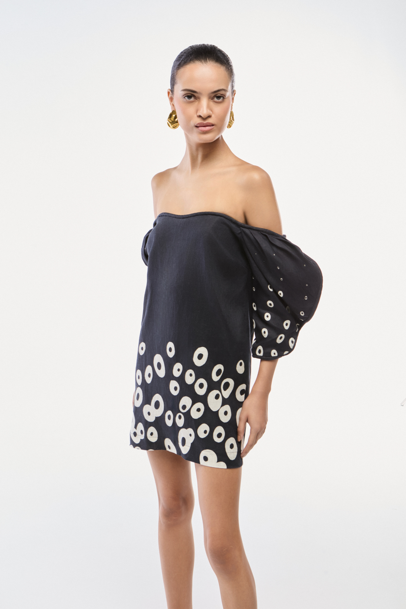 VESTIDO CURTO LINHO BOLHAS PRETO