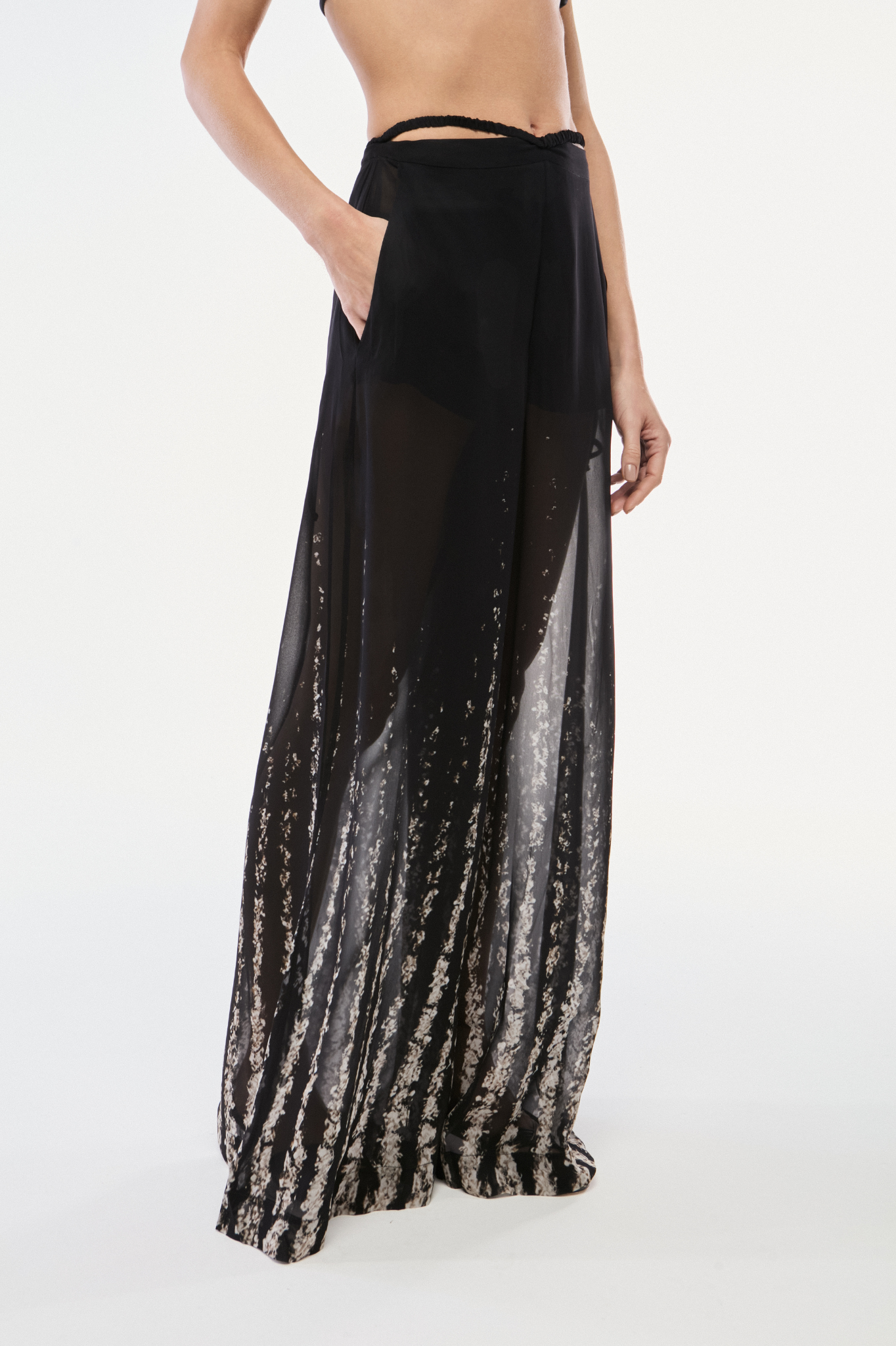 CALÇA PANTALONA BOLHAS PRETO