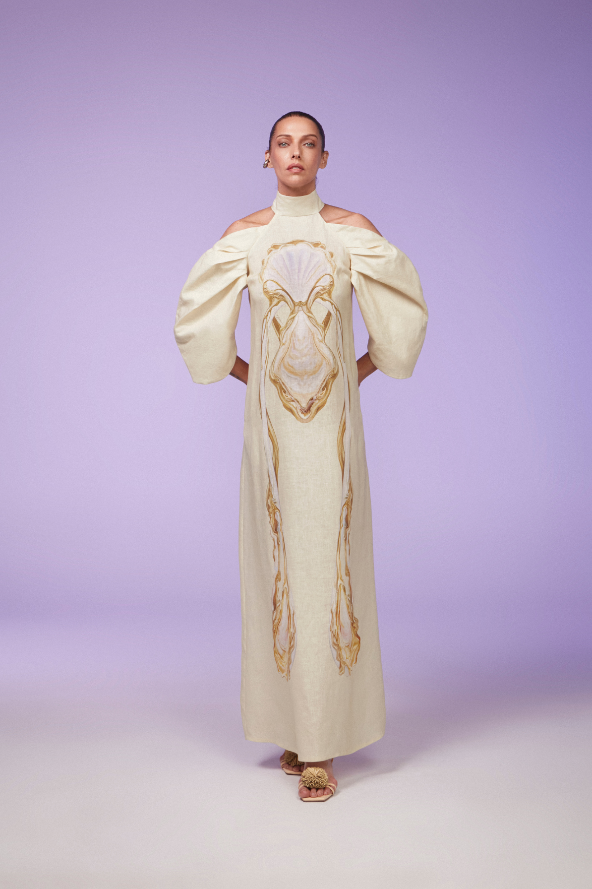 VESTIDO GOLA ALTA LINHO IRIS GOLD