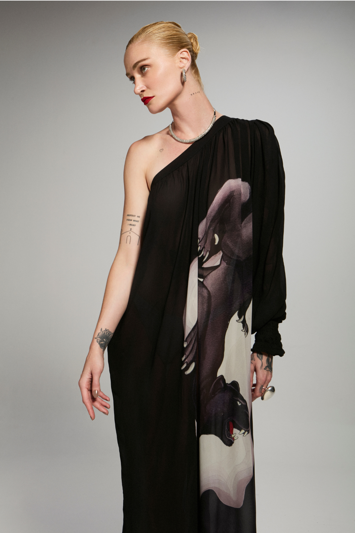 VESTIDO OMBRO SÓ GEORGETTE PANTERA WAVE