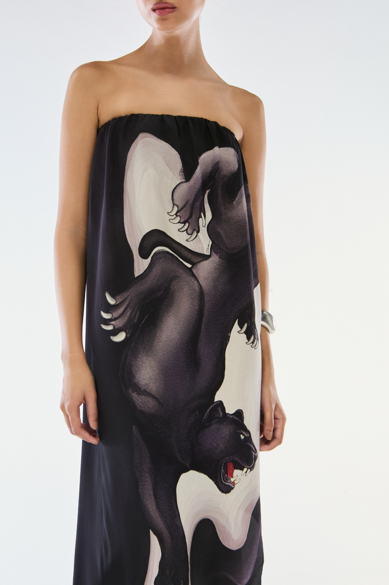 VESTIDO SEM ALÇA SEDA PANTERA WAVE