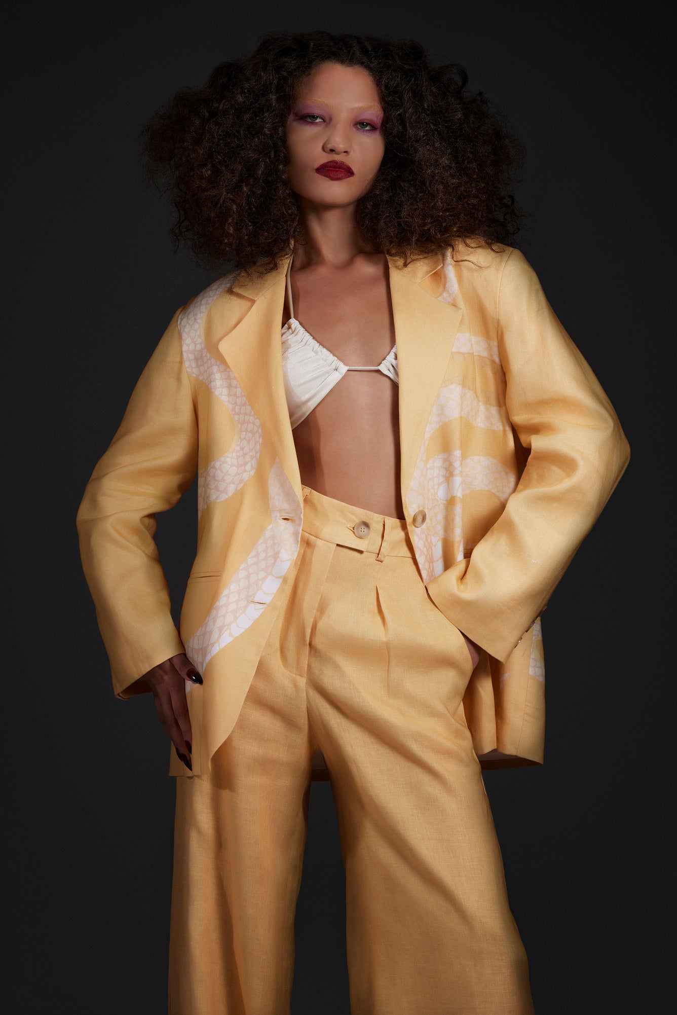 CALCA PANTALONA LINHO AMARELO COBRA
